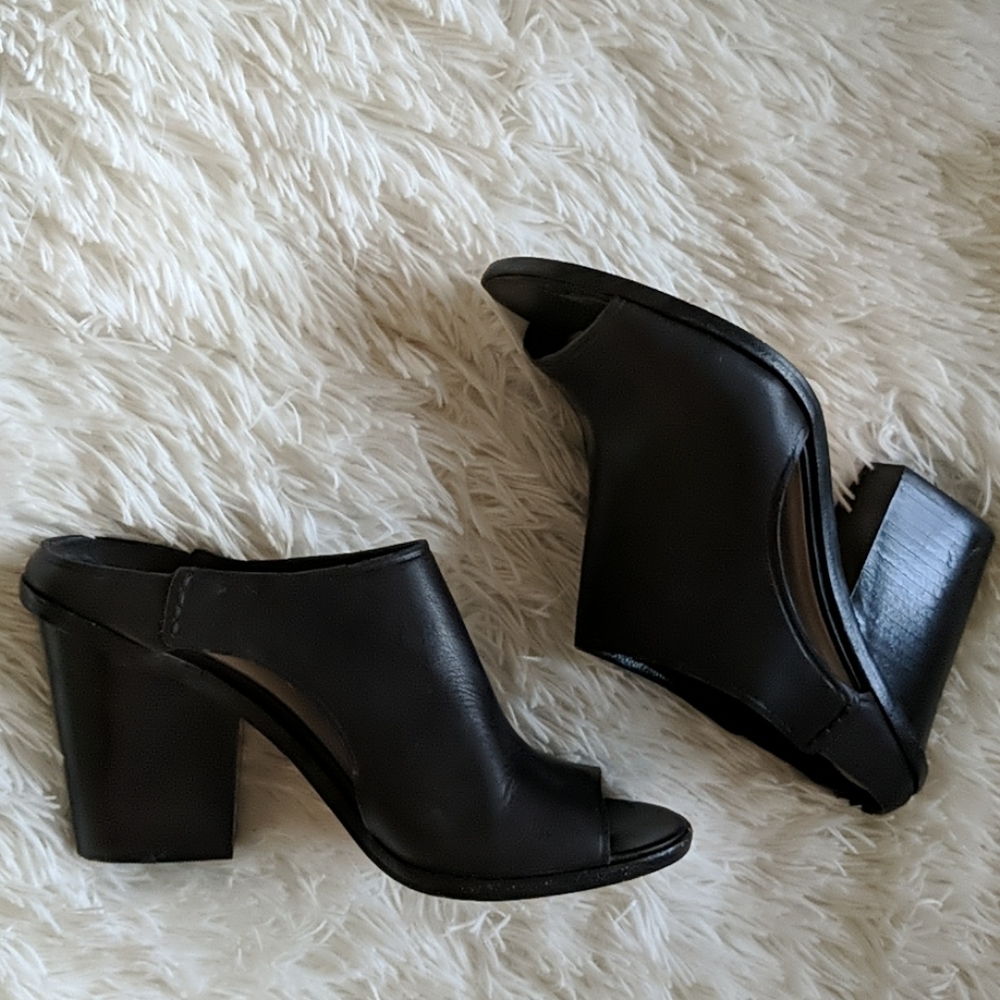 Cole Haan Black Leather Heels Mules
